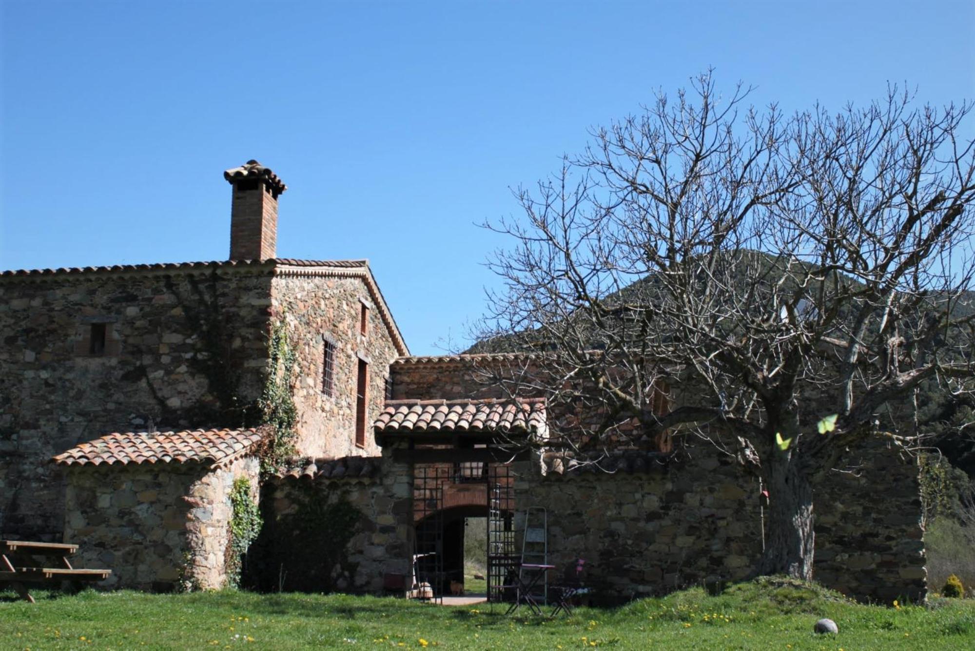 Bed And Breakfast Casanova De Sant Miquel Aiguafreda Bagian luar foto
